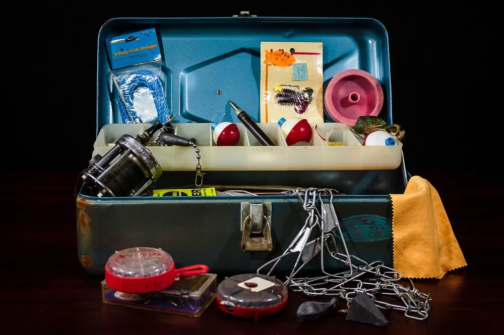 Open fishing tackle box