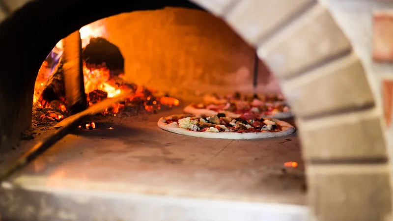 Pizza baking stone